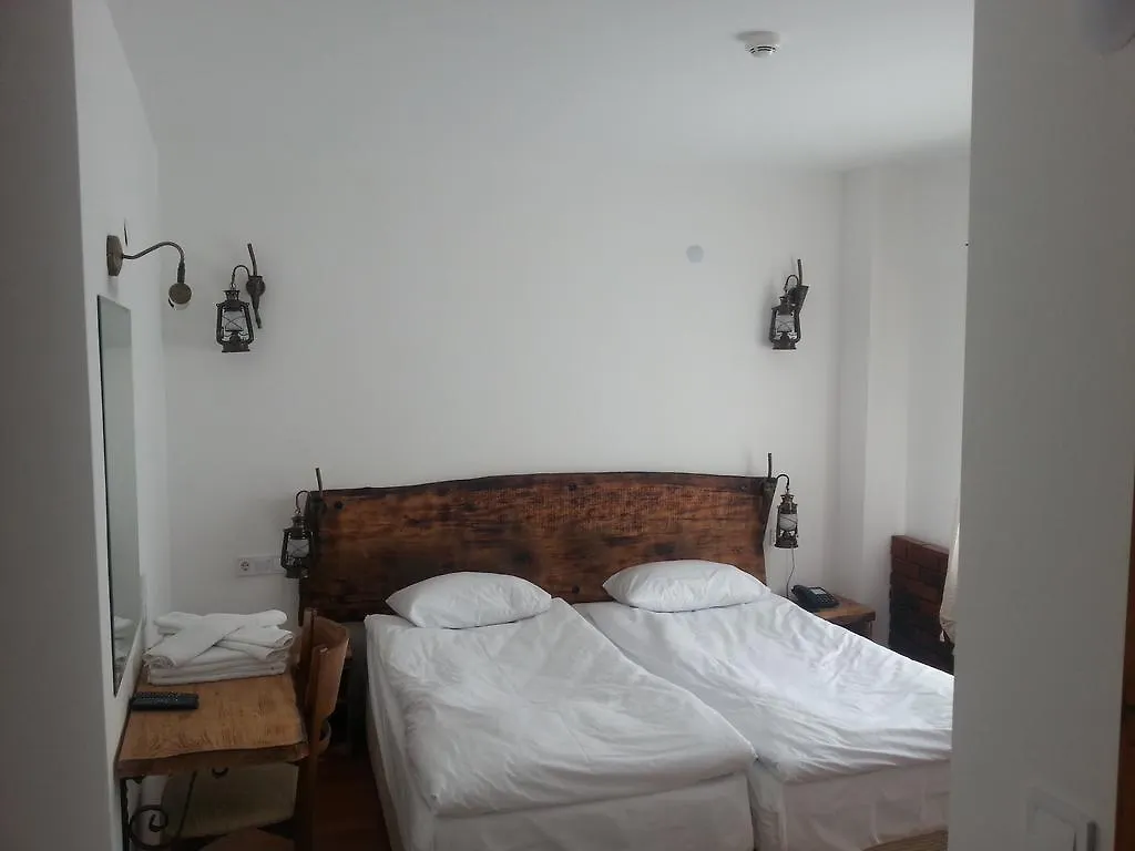 Amazon Petite Palace Selçuk